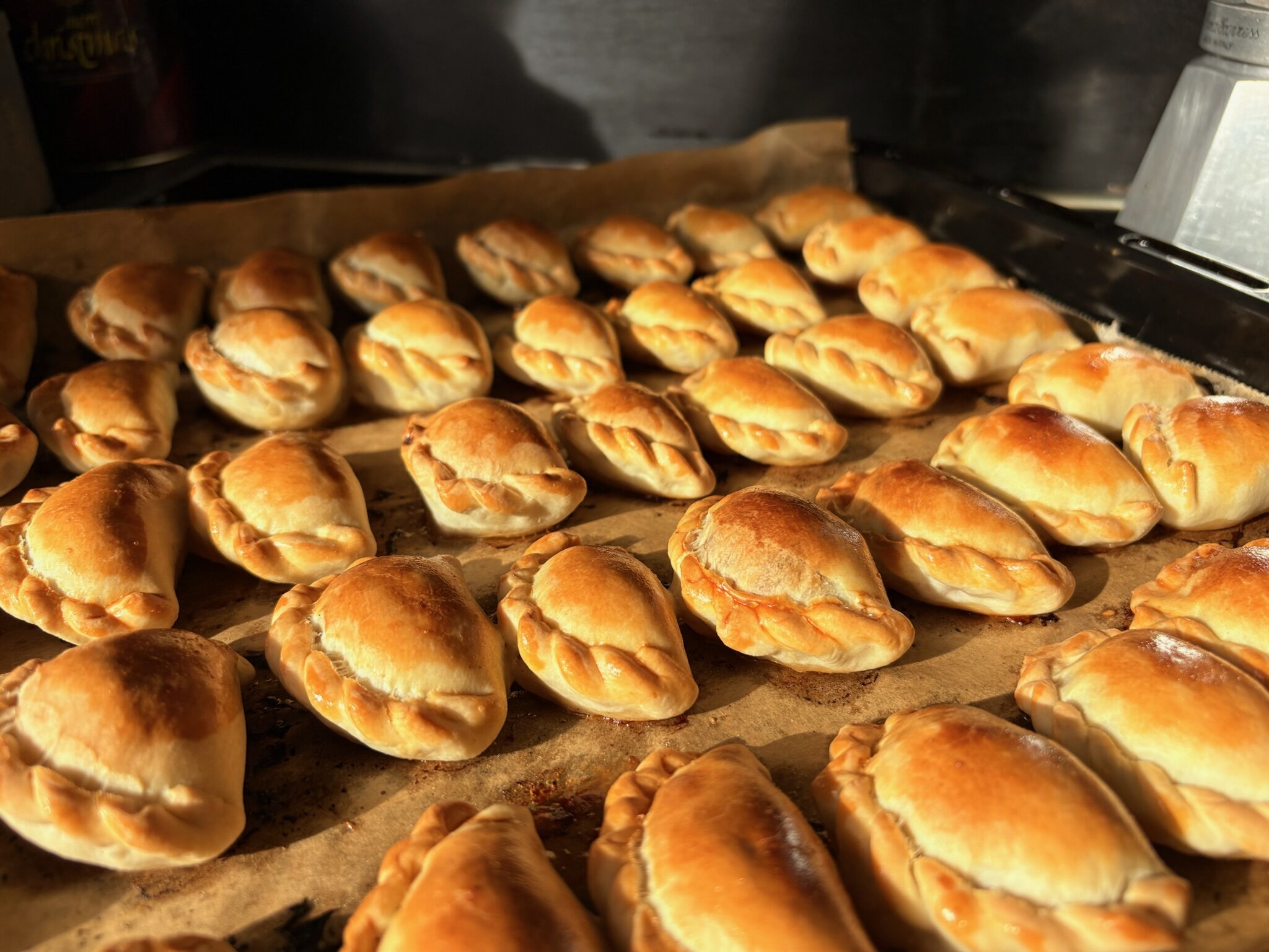 minisamsy with beef 40-45pc / kg