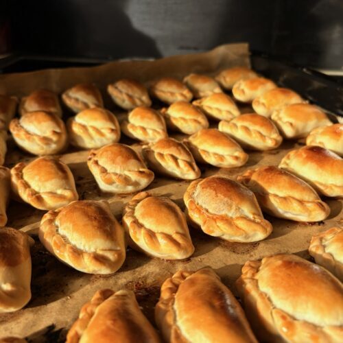 minisamsy with beef 40-45pc / kg