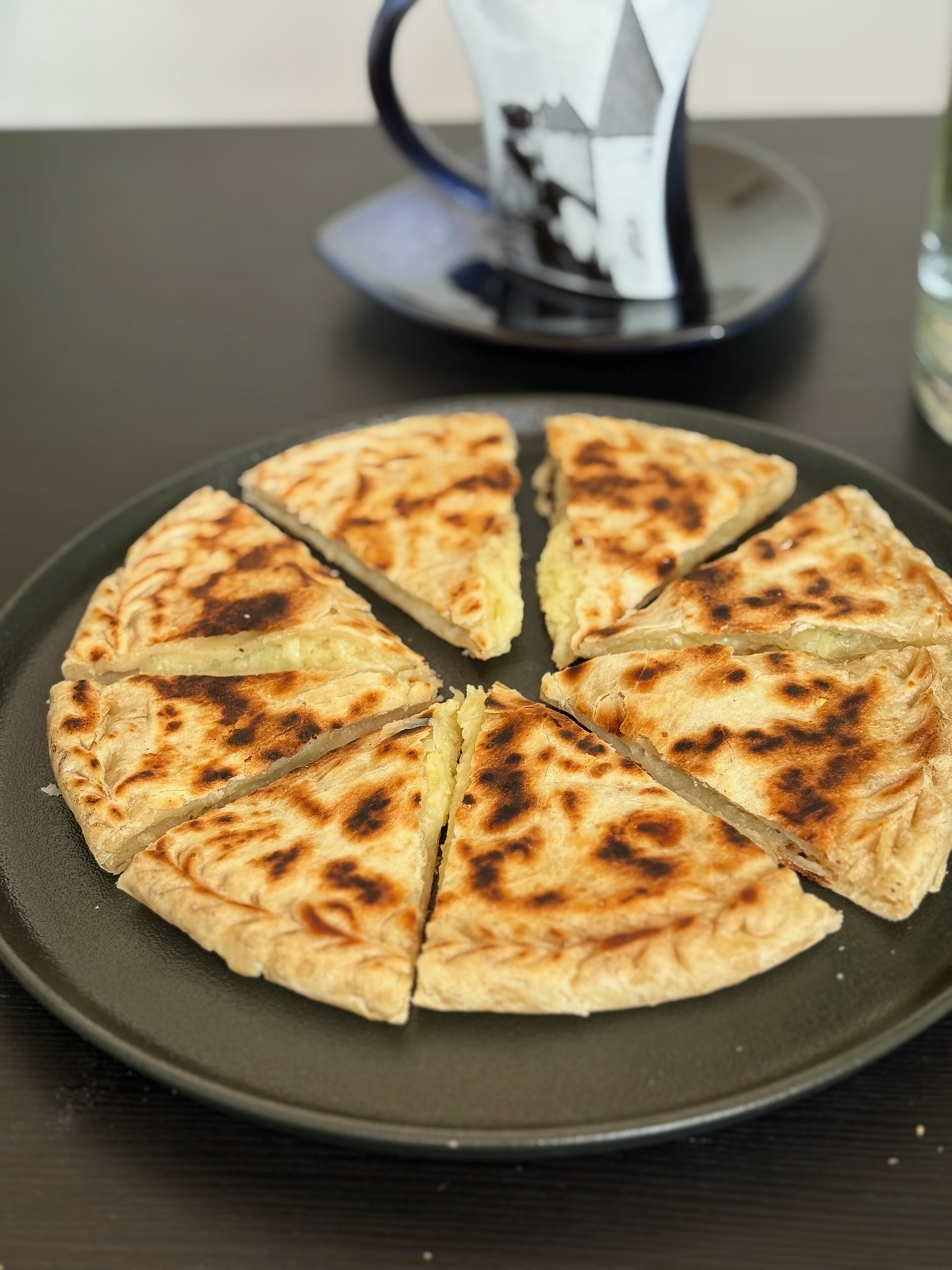 Potato and cheese stuffed flatbreads - Image 2